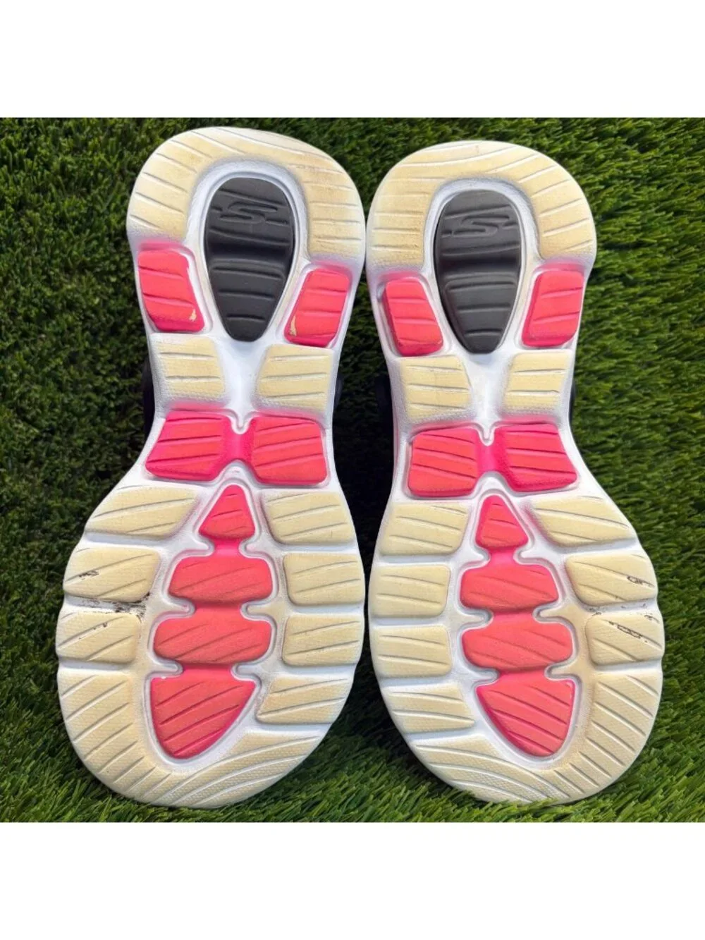 Skechers Foamies Go Walk 5 Womens Size 8 Black Pink Beach Casual Clog Sandals
